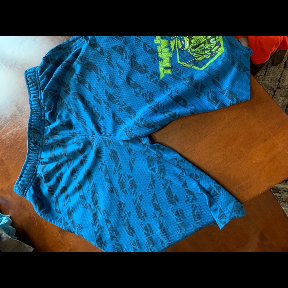 Boys shorts TMNT blue no holes or stains